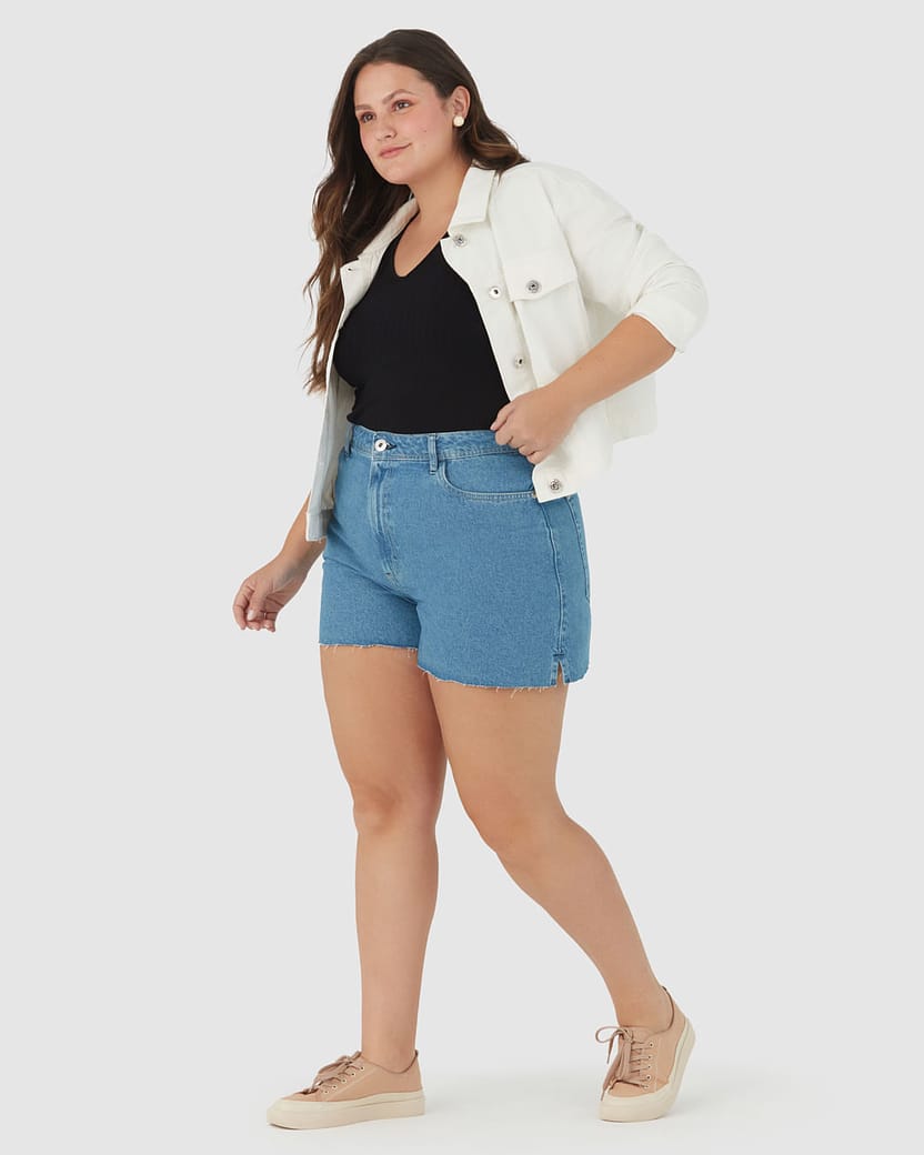 Shorts Mom Feminino Plus Size Fenda Lateral Em Jeans 100% Algodão