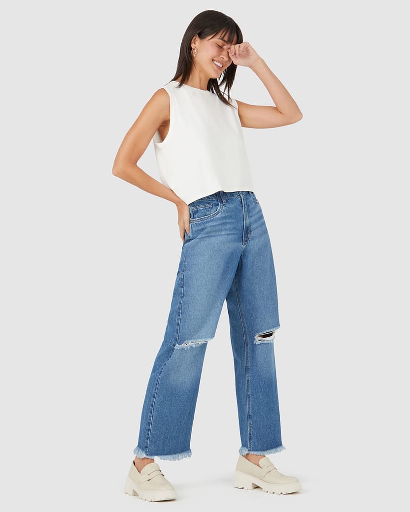 Calça Straight Feminina Rasgo No Joelho Em Jeans 100% Algodão