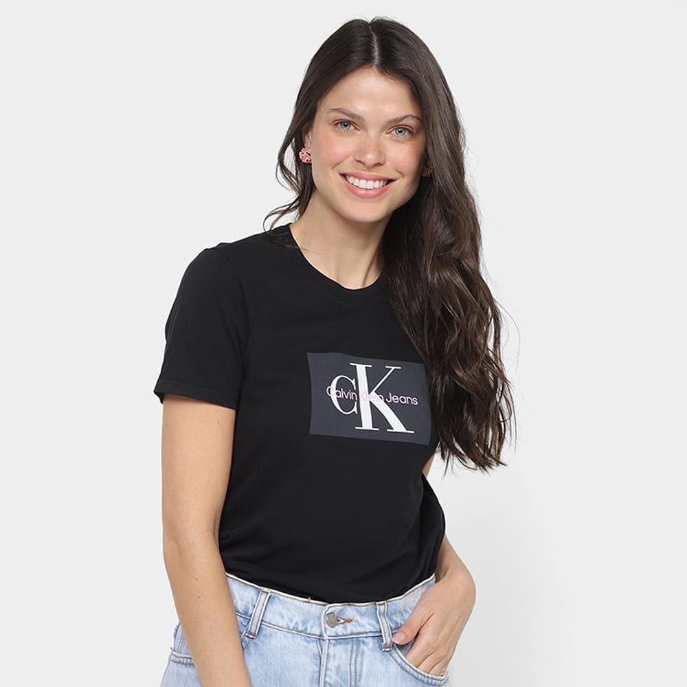 Camiseta Calvin Klein Jeans Re Issue Retângulo Feminina