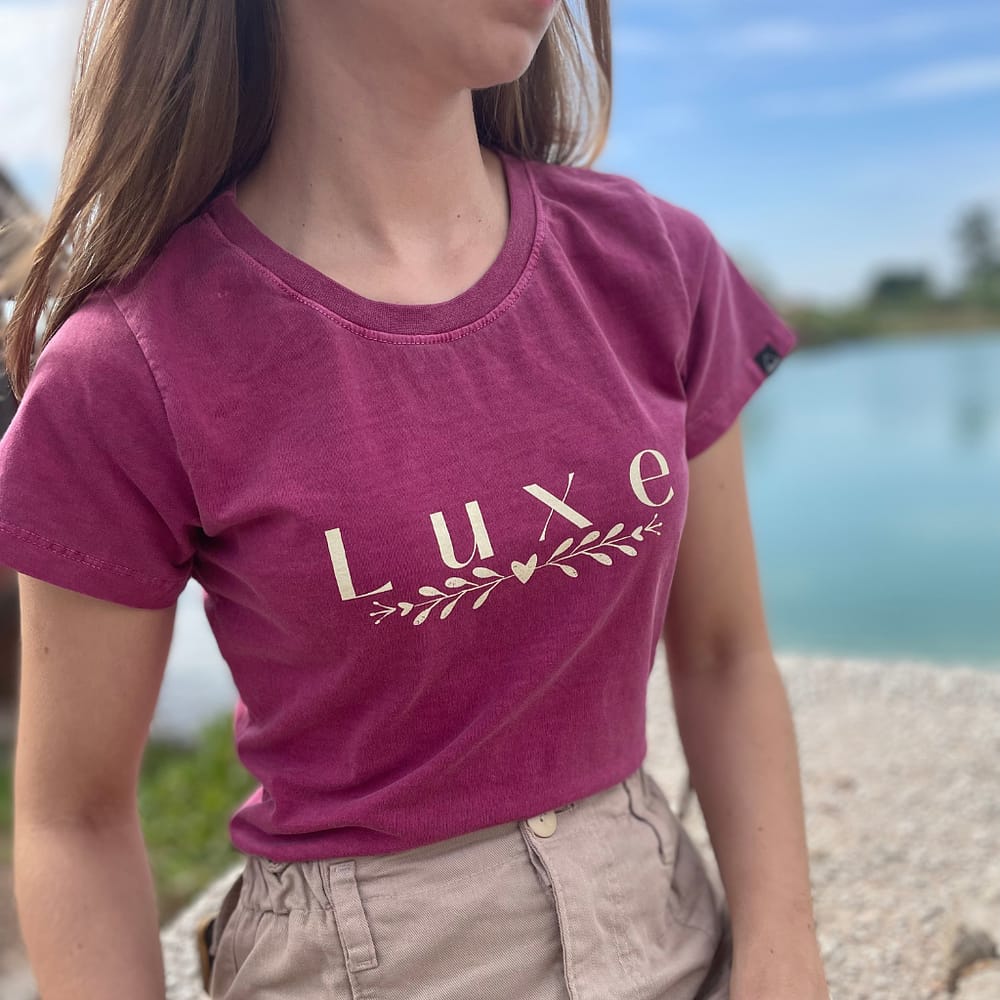 Camiseta TShirt Feminina Luxe Magenta