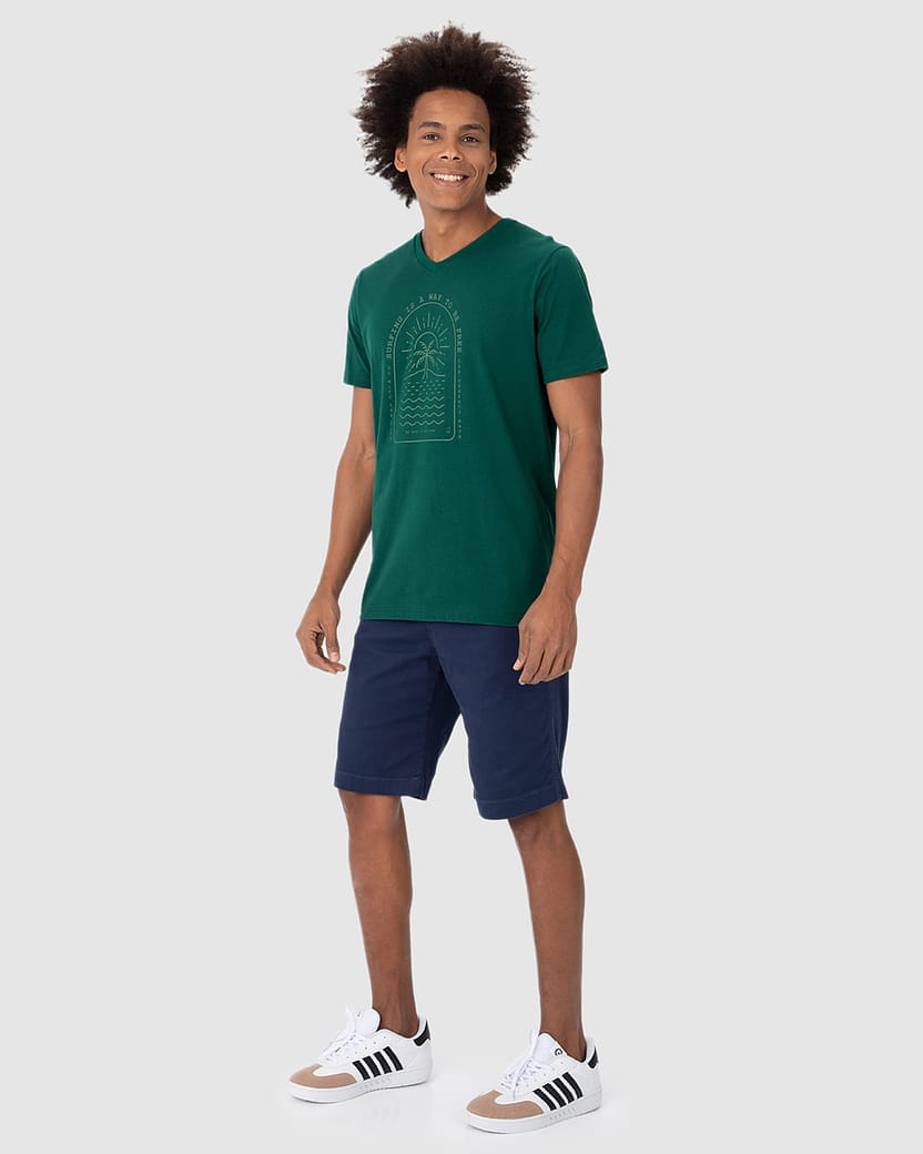 Camiseta Masculina Gola V Surfing Is A Way To Be Free Em Algodão