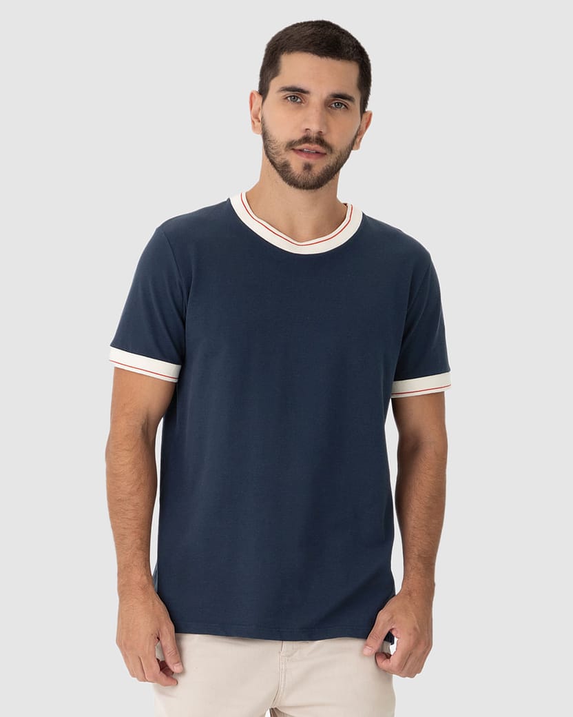 Camiseta Masculina Regular Gola Retilínea Em Piquet Stretch