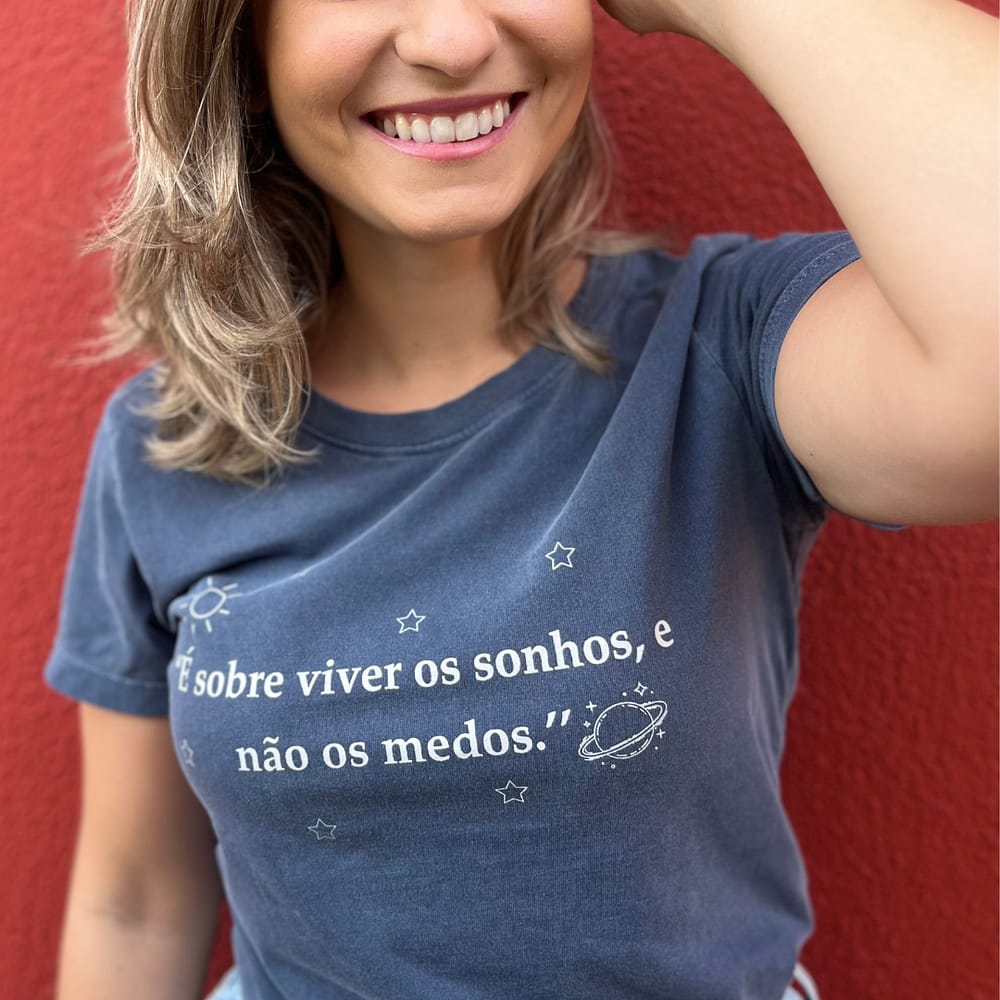Camiseta T-shirt Feminina É Sobre Azul Marinho
