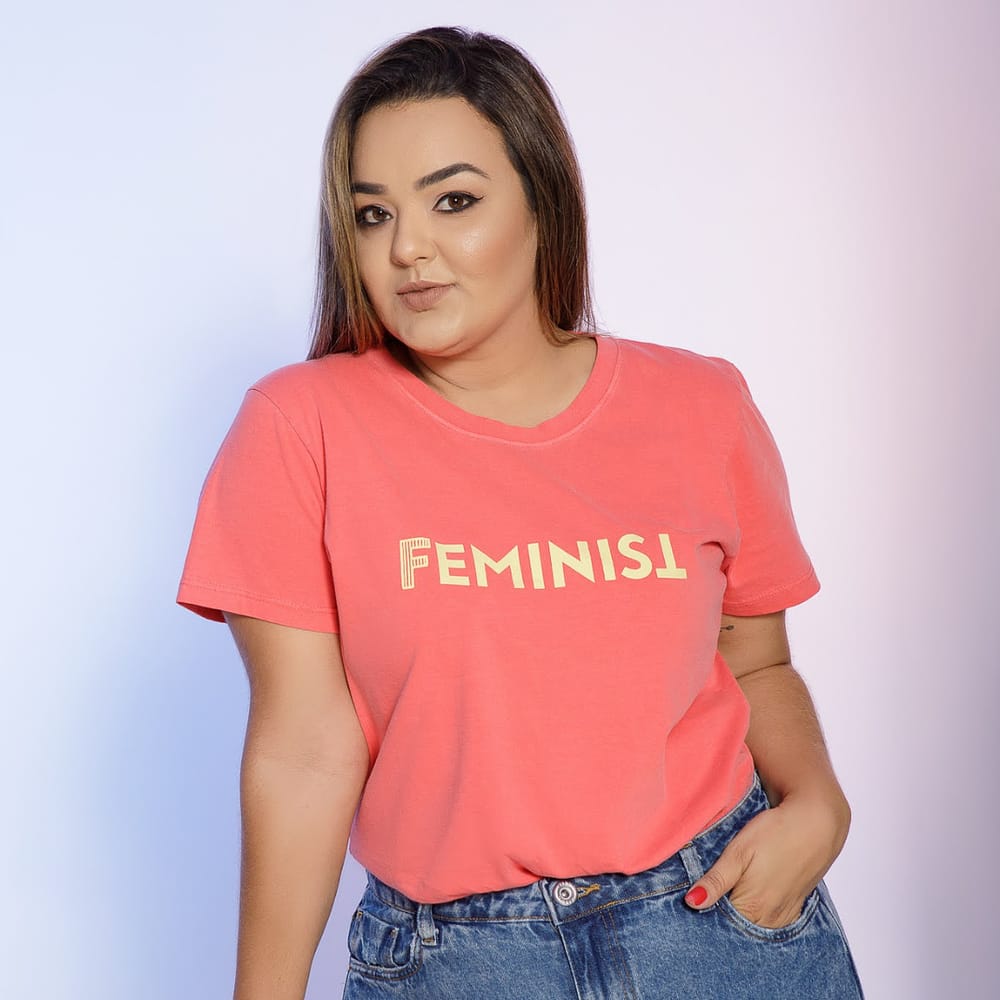 Camiseta T-shirt Feminina Feminist Vermelha