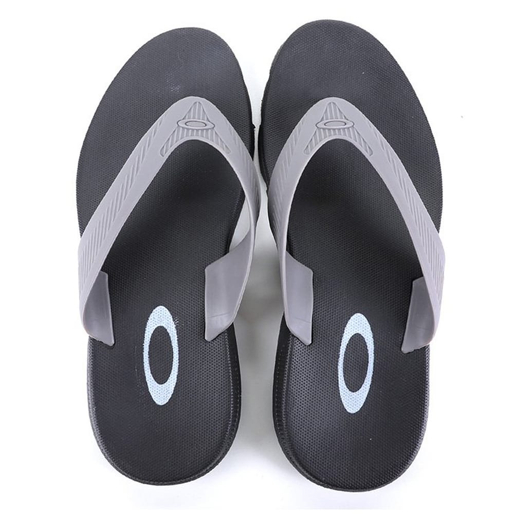 Chinelo Oakley Banks Masculino